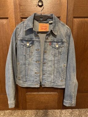 Levi's Light Blue Denim Jean Jacket